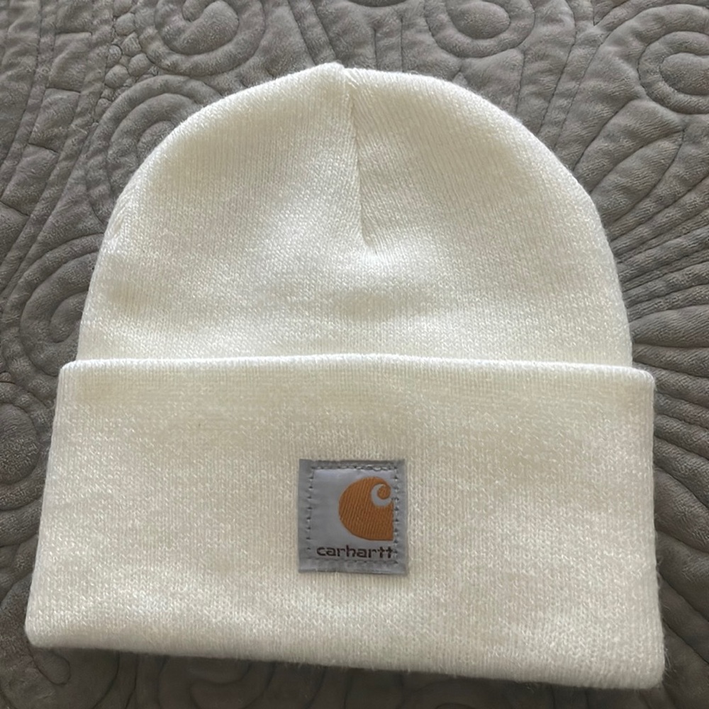 Carhartt beanie youth size, worn once, excellent condition